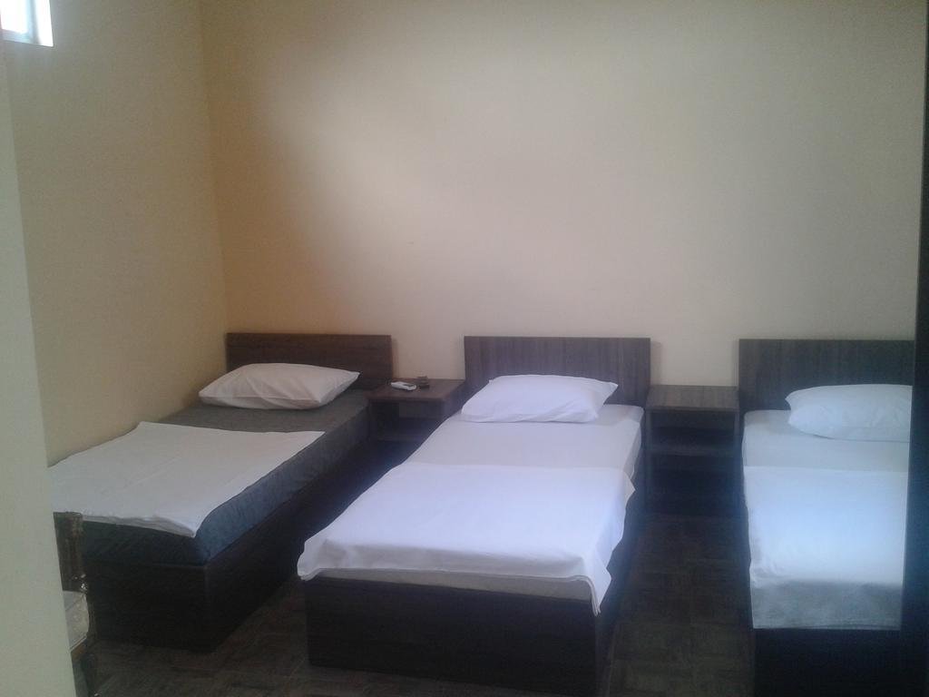 Maxim Mini Hotel Batumi Phòng bức ảnh